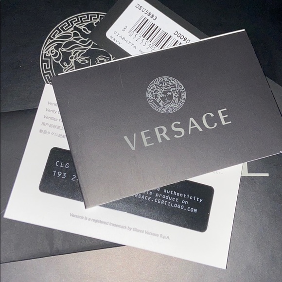 AUTHENTIC Versace Pool Slides - Picture 2 of 7